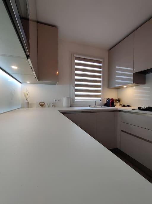 Apartamento App 5 Pers, Parking, 3Mn Rer A, 40 Mn Du Centre De Paris, Cergy Le Haut Exterior foto